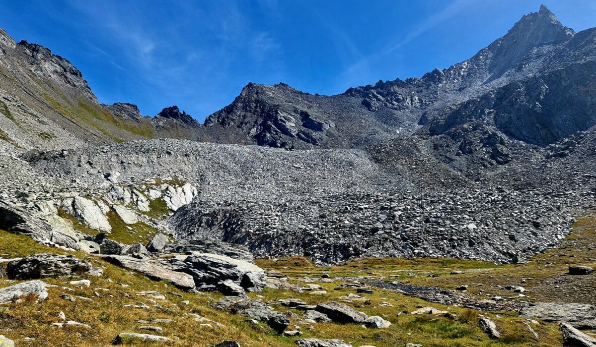 Glacier rocheux, une formation géologique des plus mystérieuses !